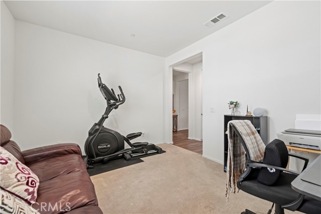 5025 W Avenue J6, Lancaster CA: https://media.crmls.org/medias/0abee051-79a4-40b7-a310-e89a8ff0c662.jpg