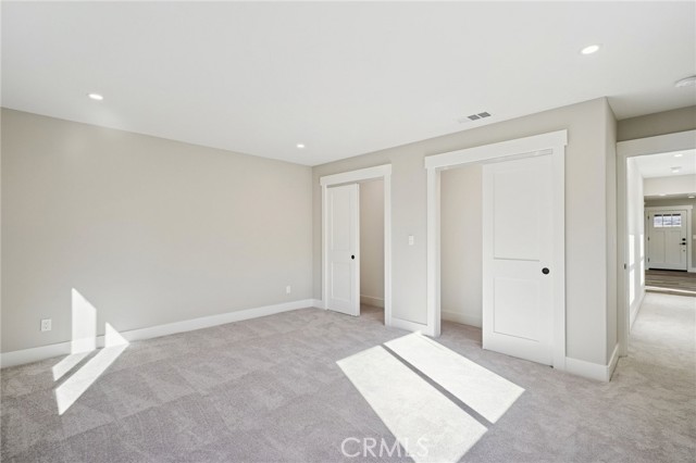 Image 26 of 36 For 60 Loma Vista