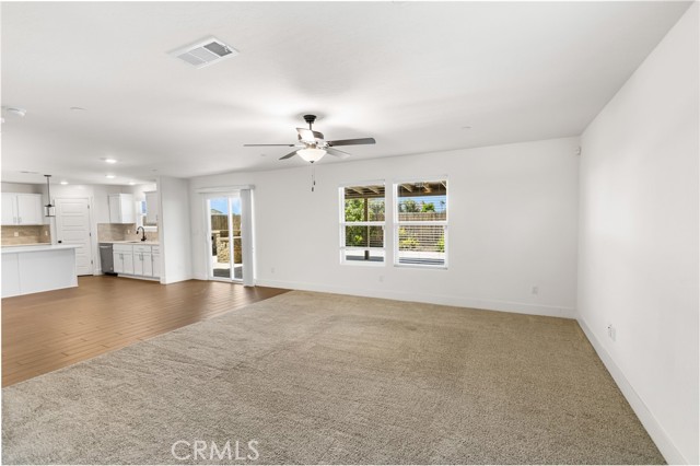 Detail Gallery Image 7 of 44 For 522 Sansoni St, Los Banos,  CA 93635 - 5 Beds | 3/1 Baths