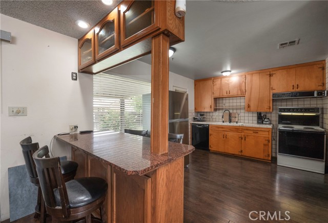 8841 California, Riverside CA: https://media.crmls.org/medias/0ac011ba-8faa-403f-aa1a-0da89e7742e0.jpg
