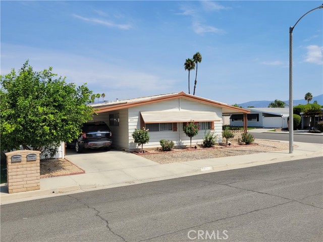 Detail Gallery Image 3 of 29 For 950 via Del Mesa, Hemet,  CA 92543 - 3 Beds | 2 Baths