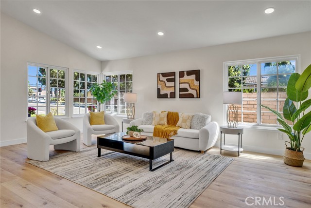 14181 Moore Ct., Irvine CA: https://media.crmls.org/medias/0ac07bbc-9897-4965-a794-47fb9e6903bc.jpg