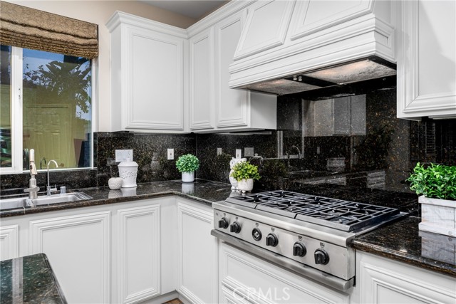 Detail Gallery Image 18 of 48 For 17290 Bramble Ct, Yorba Linda,  CA 92886 - 5 Beds | 4/1 Baths