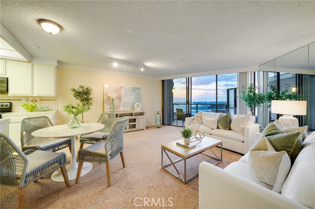 531 Esplanade, Redondo Beach, California 90277, 1 Bedroom Bedrooms, ,1 BathroomBathrooms,Residential,Sold,Esplanade,SB22140882