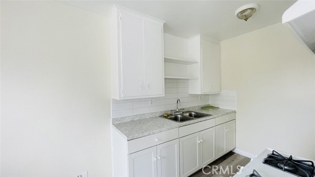 1083 Gaviota Avenue, Long Beach CA: https://media.crmls.org/medias/0ac1d394-a8d4-49c7-80c0-2485f386c9c4.jpg