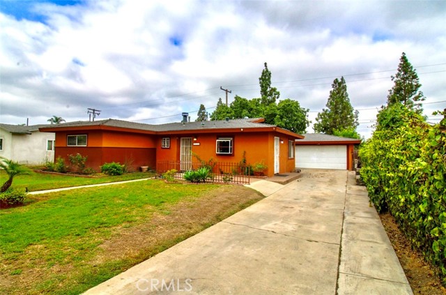 1206 S Karen Ave, Santa Ana, CA 92704