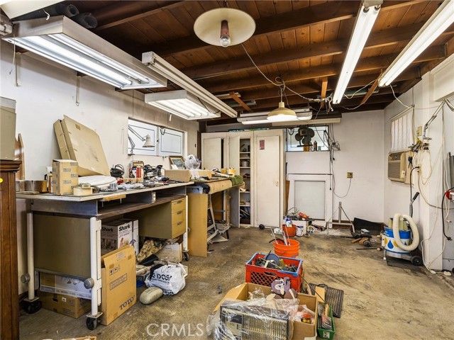 Image 31 of 56 For 236 Providencia Avenue