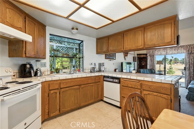 28571 Marcalope Lane, Menifee CA: https://media.crmls.org/medias/0ac3a644-1045-4858-9ae0-847a44b74212.jpg