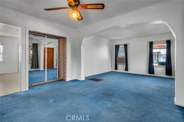 Detail Gallery Image 2 of 20 For 1939 South Alma Street, San Pedro,  CA 90731 - – Beds | – Baths