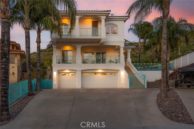 Detail Gallery Image 2 of 72 For 22391 San Joaquin, Canyon Lake,  CA 92587 - 4 Beds | 2/1 Baths