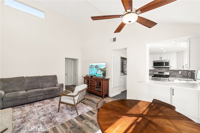 Detail Gallery Image 7 of 27 For 8513 Salina, Rancho Cucamonga,  CA 91730 - 2 Beds | 1 Baths