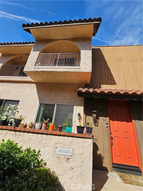 Detail Gallery Image 50 of 69 For 1711 Grismer Ave #52,  Burbank,  CA 91504 - 3 Beds | 3 Baths