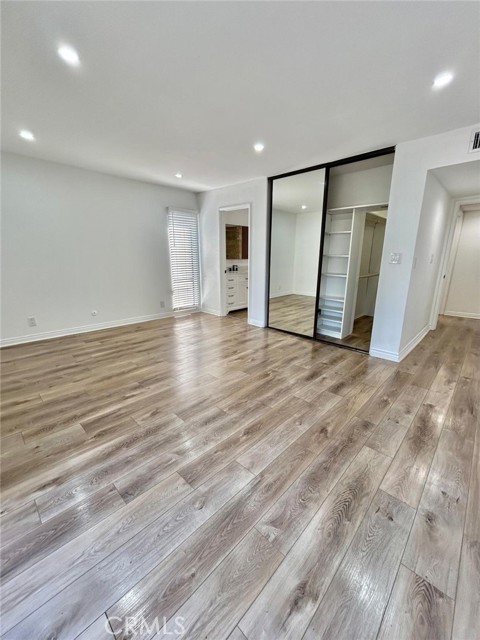 365 W Alameda Avenue, Burbank CA: https://media.crmls.org/medias/0ac7e832-51c7-4483-99ef-3be47bef927a.jpg