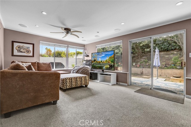 7007 Pomelo Drive, West Hills CA: https://media.crmls.org/medias/0aca3fe4-fb20-43d0-a796-ea8943615325.jpg