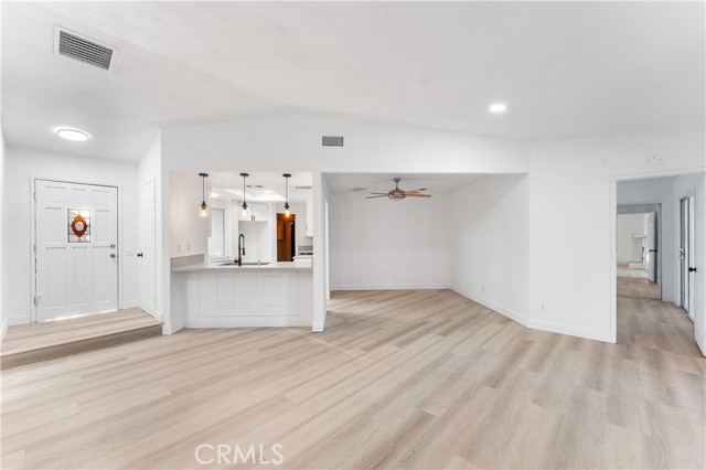 Detail Gallery Image 9 of 32 For 37230 Sabal Ave, Palmdale,  CA 93552 - 4 Beds | 2 Baths