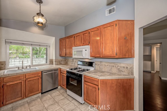 Detail Gallery Image 12 of 29 For 28433 Seco Canyon Rd #160,  Saugus,  CA 91390 - 2 Beds | 2 Baths