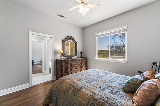 Detail Gallery Image 36 of 46 For 41653 Oak Trail Ct, Murrieta,  CA 92562 - 4 Beds | 3 Baths