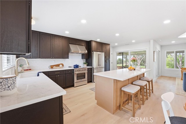 Detail Gallery Image 5 of 51 For 23561 via Ventura, Mission Viejo,  CA 92692 - 2 Beds | 2 Baths
