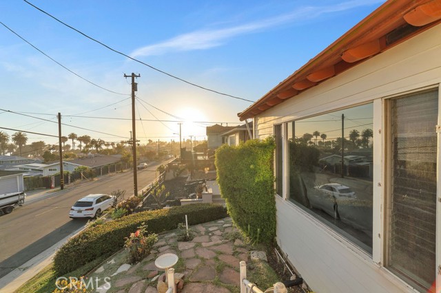 Detail Gallery Image 16 of 65 For 900 W 37th St, San Pedro,  CA 90731 - 3 Beds | 2 Baths