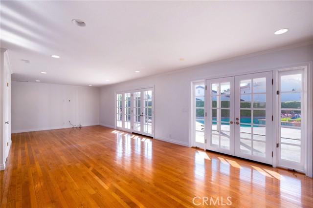 3832 Holden Circle, Los Alamitos CA: https://media.crmls.org/medias/0acca7da-e9b4-407e-a9f6-4548520e809d.jpg