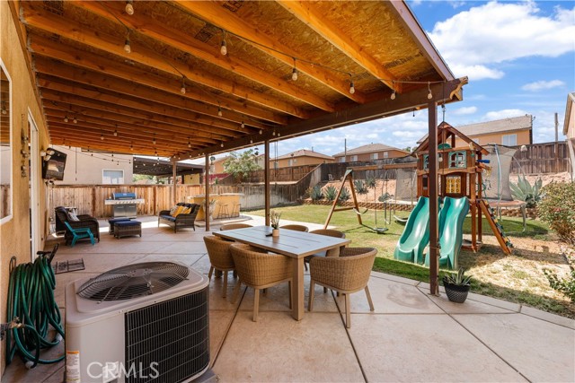 Detail Gallery Image 20 of 26 For 9482 Apricot Ct, Hesperia,  CA 92345 - 4 Beds | 2/1 Baths