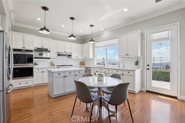 Detail Gallery Image 4 of 61 For 23251 Eagle Ridge, Mission Viejo,  CA 92692 - 5 Beds | 3 Baths