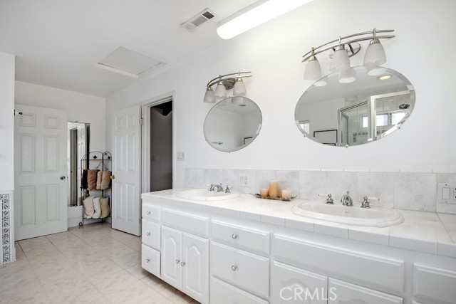 870 Rosecrans Avenue, Manhattan Beach, California 90266, 3 Bedrooms Bedrooms, ,2 BathroomsBathrooms,Residential,Sold,Rosecrans,SB21187159