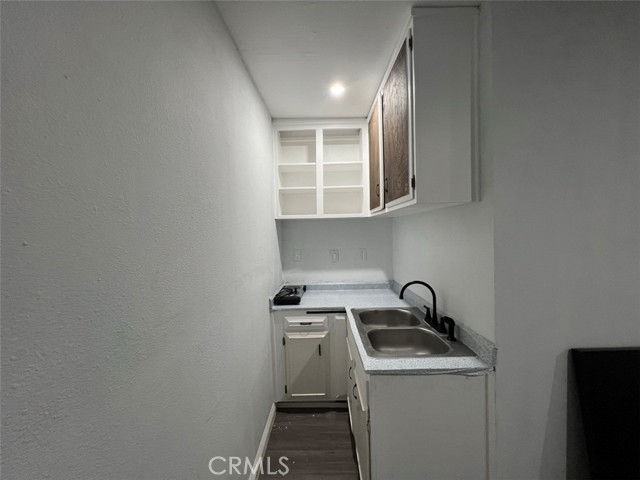 Detail Gallery Image 5 of 6 For 821 1/2 Lombard Dr, Redlands,  CA 92374 - 0 Beds | 1 Baths