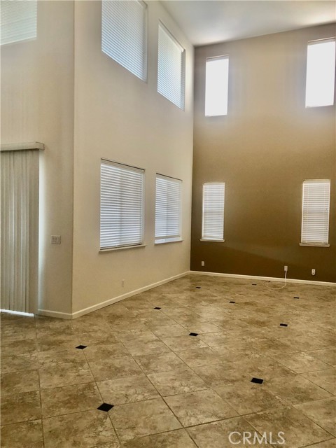 Detail Gallery Image 27 of 35 For 14510 Spyglass Cir, Chowchilla,  CA 93610 - 5 Beds | 3/1 Baths