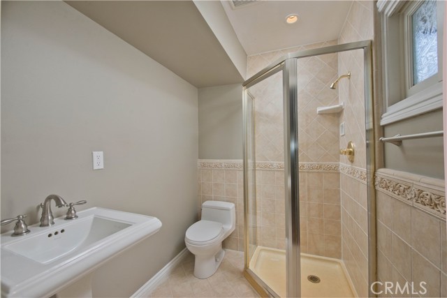 Detail Gallery Image 30 of 54 For 22757 Plummer St, Chatsworth,  CA 91311 - 3 Beds | 3 Baths