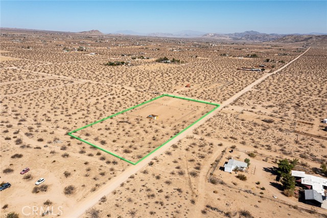1234 Castillo Road, Landers CA: https://media.crmls.org/medias/0ad079d1-9273-4745-a37f-d1a84290accd.jpg