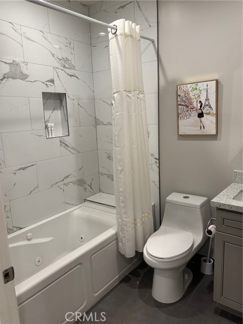 Detail Gallery Image 23 of 50 For 1826 N Berendo St, Los Angeles,  CA 90027 - 7 Beds | 4 Baths