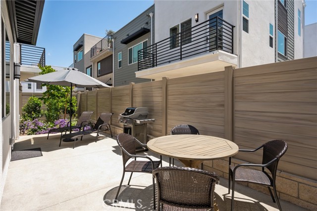 Detail Gallery Image 40 of 46 For 2906 Foundry Ct, Redondo Beach,  CA 90278 - 2 Beds | 2/1 Baths