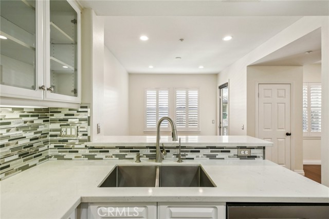 Detail Gallery Image 11 of 29 For 78 Dovetail, Irvine,  CA 92603 - 2 Beds | 2/1 Baths