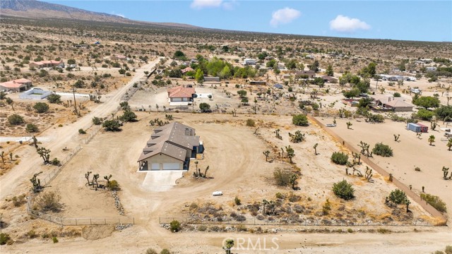 Detail Gallery Image 39 of 43 For 460 Solano Rd, Pinon Hills,  CA 92372 - 4 Beds | 3/1 Baths