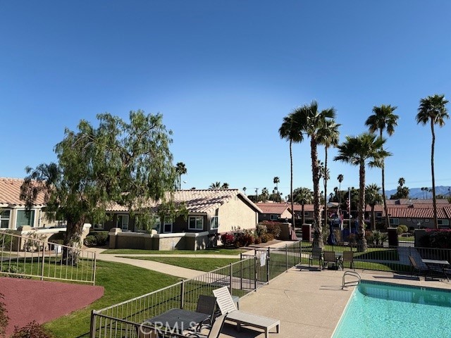 https://media.crmls.org/medias/0ad150d6-9078-4f54-8ecf-bd7efe0eb6de.jpg?preset=X-Large
