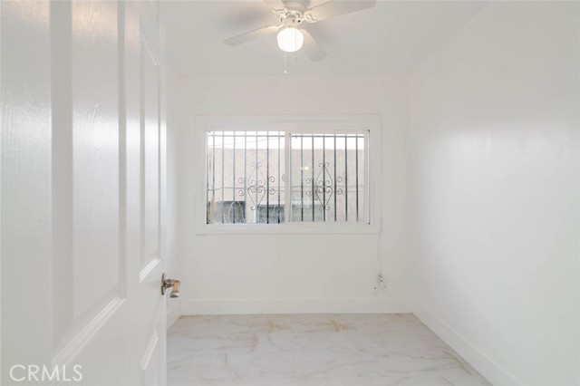 Detail Gallery Image 11 of 20 For 1116 S Berendo St #2,  Los Angeles,  CA 90006 - 2 Beds | 1 Baths