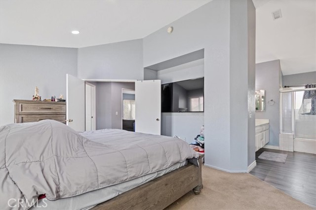 4023 Lexington Court, Palmdale CA: https://media.crmls.org/medias/0ad25cc5-b0c8-4b03-870e-a795ea775a67.jpg