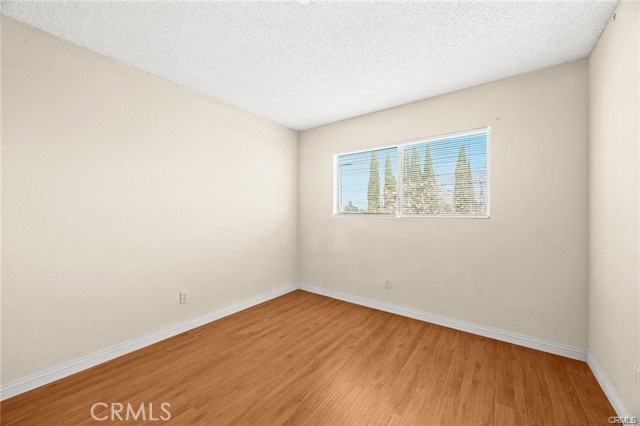 11331 Elliott Avenue, El Monte CA: https://media.crmls.org/medias/0ad28b10-889f-4be5-8e71-f1f6fa98f574.jpg