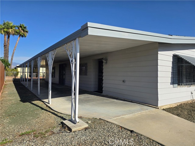 542 Castille Drive, Hemet CA: https://media.crmls.org/medias/0ad33fef-c3f0-4b17-8076-e3b7547c578b.jpg
