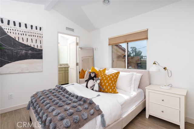 Detail Gallery Image 20 of 32 For 432 1/2 Goldenrod Ave, Corona Del Mar,  CA 92625 - 2 Beds | 2/1 Baths