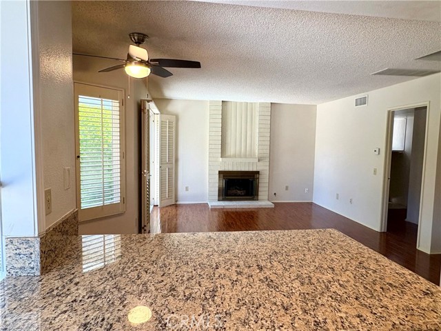 Detail Gallery Image 8 of 23 For 22936 Broadleaf, Lake Forest,  CA 92630 - 3 Beds | 2/1 Baths
