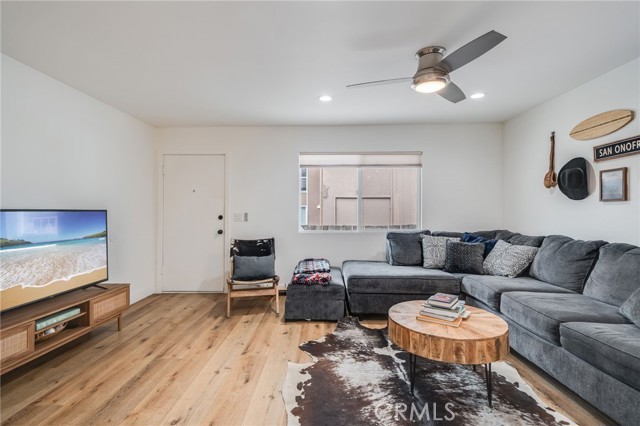 129 Avenida Rosa, San Clemente CA: https://media.crmls.org/medias/0ad49eb3-3e4b-451f-a665-88eaecd8d813.jpg