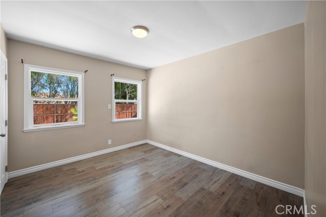 7736 Bellaire Avenue, North Hollywood CA: https://media.crmls.org/medias/0ad4a26b-f400-43d5-b27a-e2fd2fd8918e.jpg