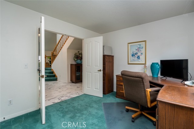 Detail Gallery Image 21 of 49 For 21714 Agajanian Ln, Saugus,  CA 91350 - 4 Beds | 3 Baths