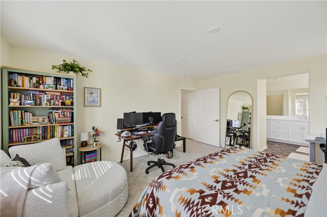 16765 Stags Leap Lane, Fontana CA: https://media.crmls.org/medias/0ad936a9-af6b-4eb8-93ce-71d8d723d371.jpg