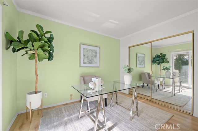 Detail Gallery Image 22 of 45 For 5017 Cartwright #3,  North Hollywood,  CA 91601 - 4 Beds | 2/1 Baths