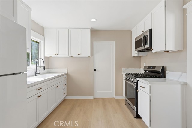 Detail Gallery Image 12 of 22 For 3756 Locust, Riverside,  CA 92501 - 2 Beds | 1 Baths