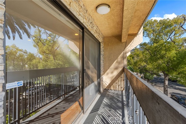 Detail Gallery Image 20 of 21 For 1135 Allen, Glendale,  CA 91201 - 2 Beds | 2 Baths