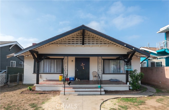 Detail Gallery Image 1 of 19 For 3468 Siskiyou St, Los Angeles,  CA 90023 - 2 Beds | 1 Baths